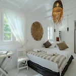 Manu Mykonos Exclusive Luxury Beachside With Private Pool By Quality Brand カラファティス